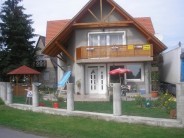 Félix Apartmanház Balatonkeresztúr