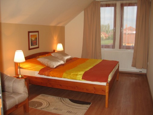   - B&B Apartman Keszthely