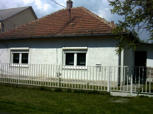   - Ilán Apartman Balatonkeresztúr