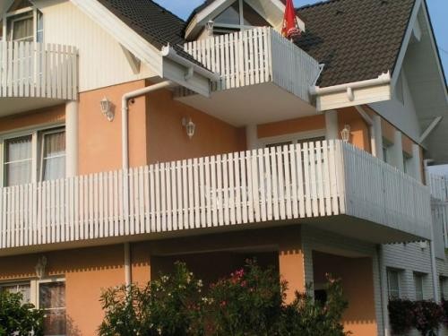   - Zsédenyi 4. Strandközeli 9 fős apartman Balatonlelle