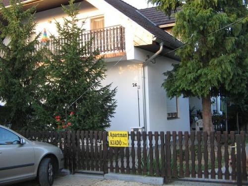   - Szilvia Apartman Balatonboglár