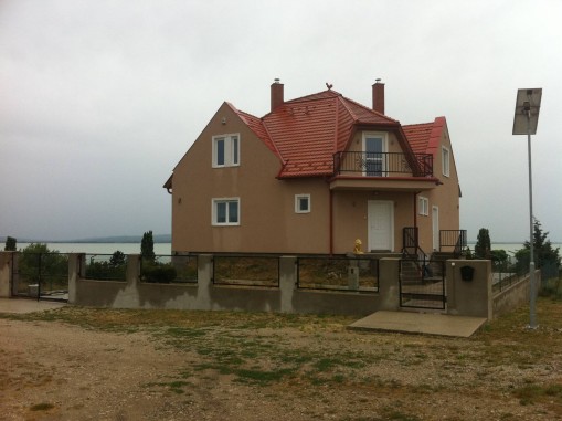   - Akalifornia Apartman Balatonakali