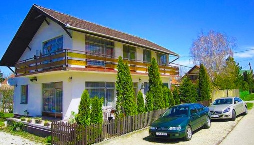   - Vali Apartman Balatonboglár