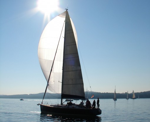 Első hajó fogadása a balatonfüredi kikötőben  - Első hajó fogadása