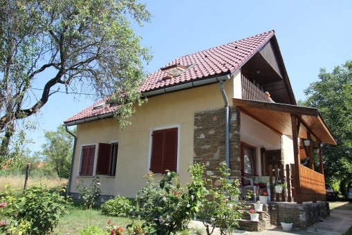   - Hőbér Apartman Balatongyörök