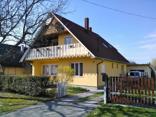   - Csanád Apartman Balatonboglár