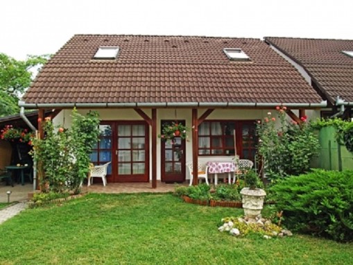   - Melinda Apartman Balatonboglár