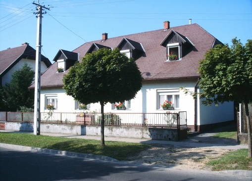   - Móró Apartman Balatonboglár