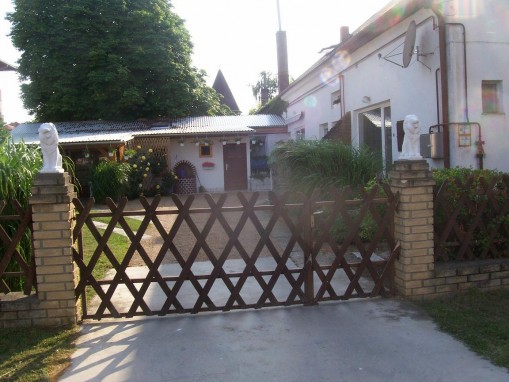   - Kiti Apartman Balatonboglár