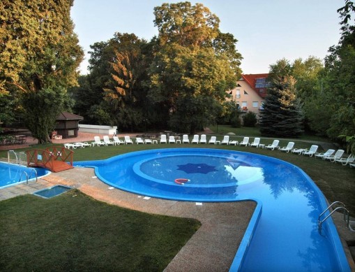   - Szindbád Wellness Hotel Balatonszemes