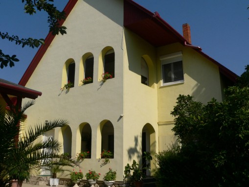   - Valéria Apartmanok II. Balatonboglár